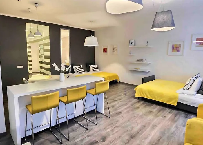 Sunny In Old Апартаменты